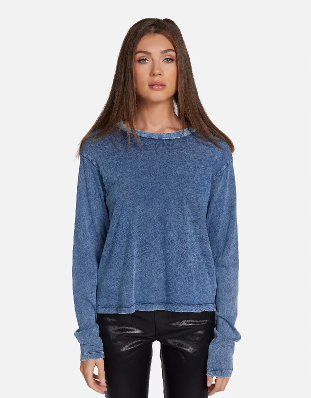 Lightweight Women Long Sleeve Top for Spring and AutumnLightweight Women Long Sleeve Top for Spring and AutumnBanji Faded Denim Lightweight Women Long Sleeve Top for Spring and AutumnLightweight Women Long Sleeve Top for Spring and AutumnBanji Faded Denim