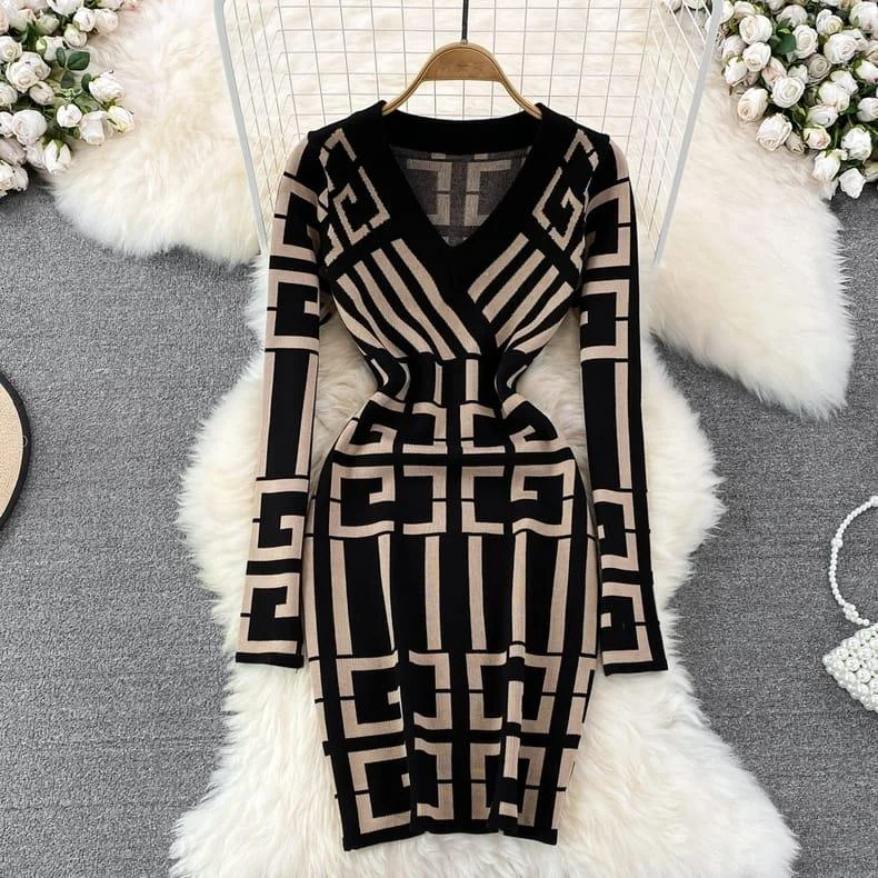 Midi dresses with one - shoulder designs for a modern and asymmetric style Hilda Statement Dress Midi dresses with one - shoulder designs for a modern and asymmetric style Hilda Statement Dress
