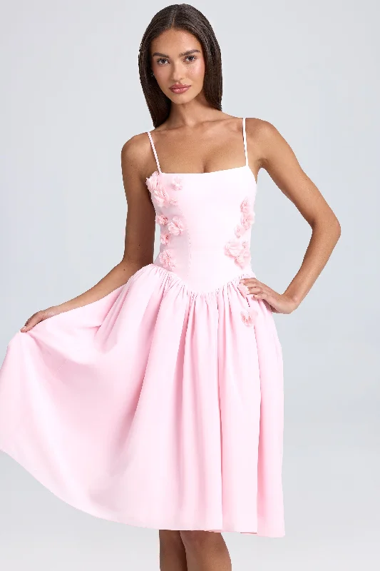 Midi dresses with ruched bodices for a feminine and fitted feel Floral-Appliqué Midi Dress in Blush Midi dresses with ruched bodices for a feminine and fitted feel Floral-Appliqué Midi Dress in Blush