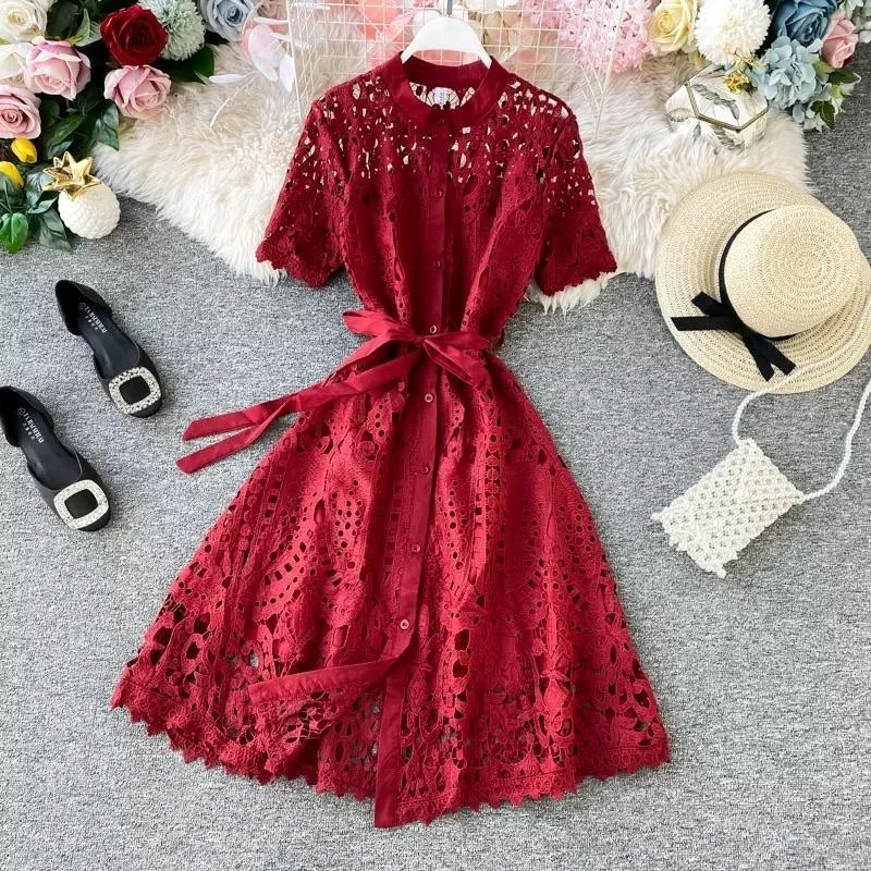 Midi dresses with puff sleeves for a vintage - inspired look Silotha Vintage Luxury Dress Midi dresses with puff sleeves for a vintage - inspired look Silotha Vintage Luxury Dress
