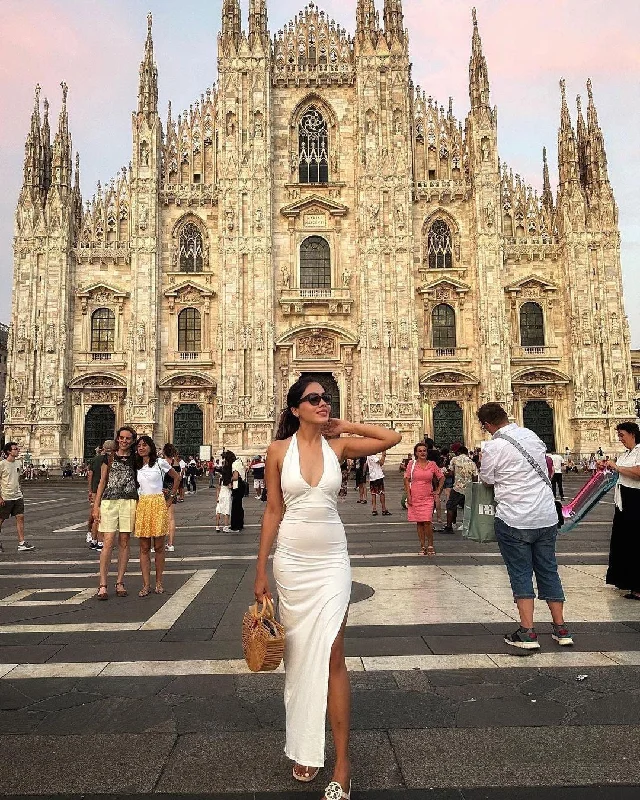 Midi dresses with pom - pom trims for a playful and festive look Hansel Halterneck Bodycon Dress in White Midi dresses with pom - pom trims for a playful and festive look Hansel Halterneck Bodycon Dress in White