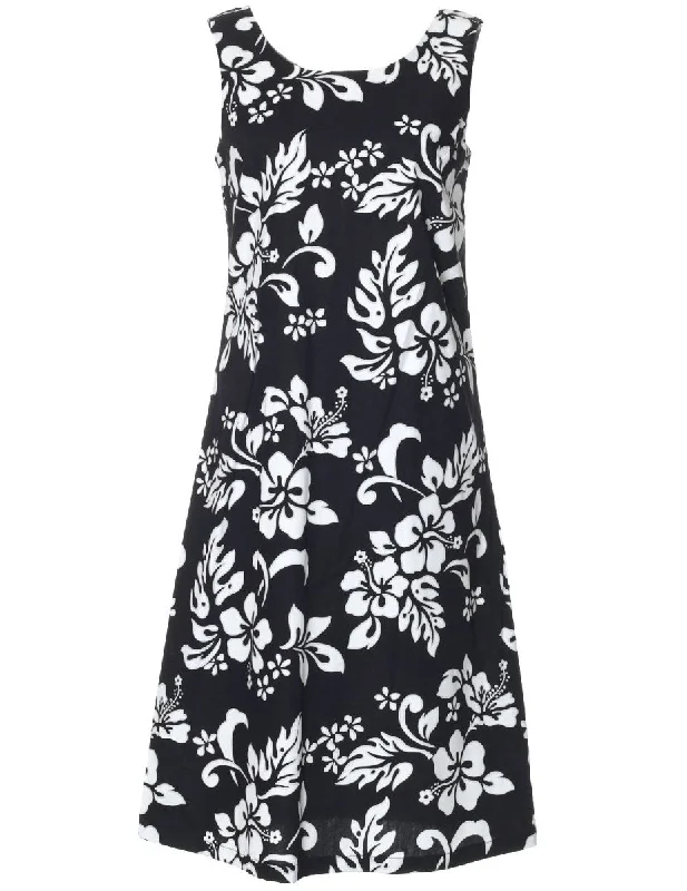 Midi dresses with lace - up fronts for a unique and adjustable style Bias Knee Length Hawaiian Dress Island Hibiscus Midi dresses with lace - up fronts for a unique and adjustable style Bias Knee Length Hawaiian Dress Island Hibiscus
