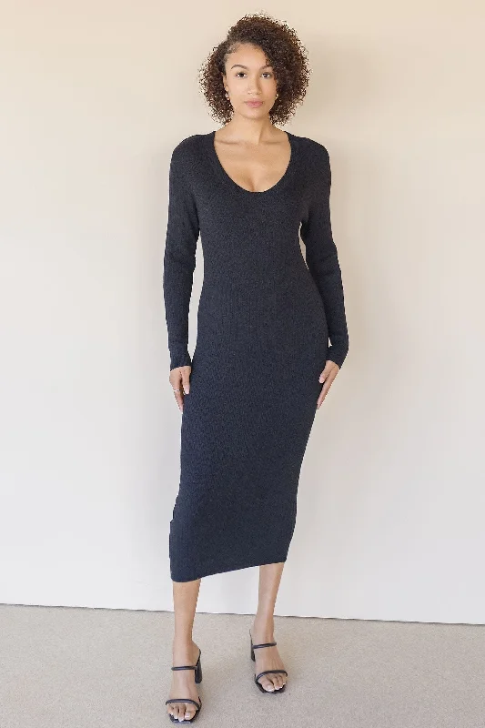 Nursing friendly maternity dress for breastfeeding Kava Dress