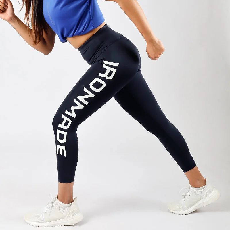 Women's Denim - Look Tight Trousers in Light Blue for a Casual and Versatile OptionSeamless IRONMADE Leggings 7/8 Women's Denim - Look Tight Trousers in Light Blue for a Casual and Versatile OptionSeamless IRONMADE Leggings 7/8