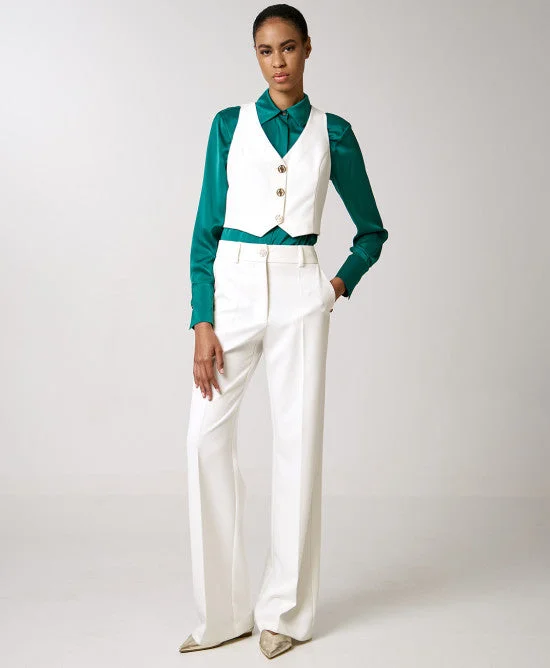 Floral Print Women Sweater for a Feminine AppealAccess Fashion White Pants With Monogram Button Floral Print Women Sweater for a Feminine AppealAccess Fashion White Pants With Monogram Button