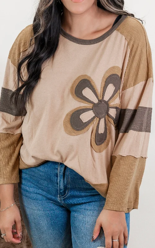 Hand - Knitted Women Sweater with Artisanal CharmGolden Kiwi Flower Patch Color Mix Top Hand - Knitted Women Sweater with Artisanal CharmGolden Kiwi Flower Patch Color Mix Top
