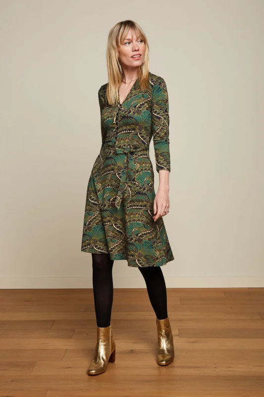 Mock - Neck Women Sweater for a Modern TwistKING LOUIE Emmy Dress Venus