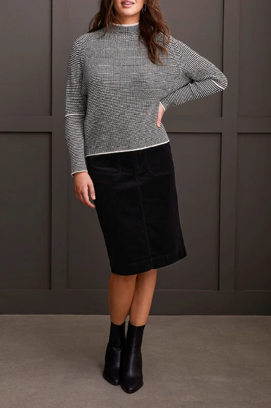 Plus - Size Women Sweater with a Flattering FitLong sleeve Funnel Neck Sweater, Black Plus - Size Women Sweater with a Flattering FitLong sleeve Funnel Neck Sweater, Black