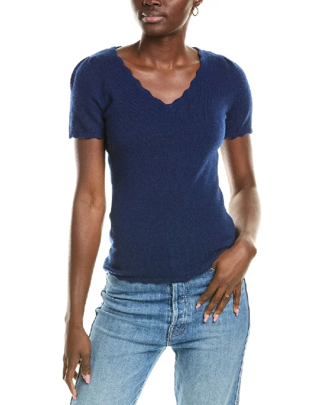 Mock - Neck Women Sweater for a Modern Twistsofiacashmere Scallop V-Neck Cashmere Sweater Mock - Neck Women Sweater for a Modern Twistsofiacashmere Scallop V-Neck Cashmere Sweater