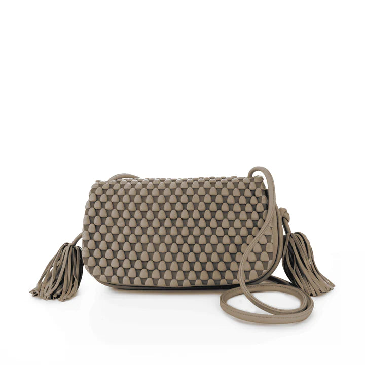Cashmere Women Sweater with a Luxurious Soft TouchTissa Fontaneda Ash Grey Nappy Leather Zou Zou Bag Cashmere Women Sweater with a Luxurious Soft TouchTissa Fontaneda Ash Grey Nappy Leather Zou Zou Bag