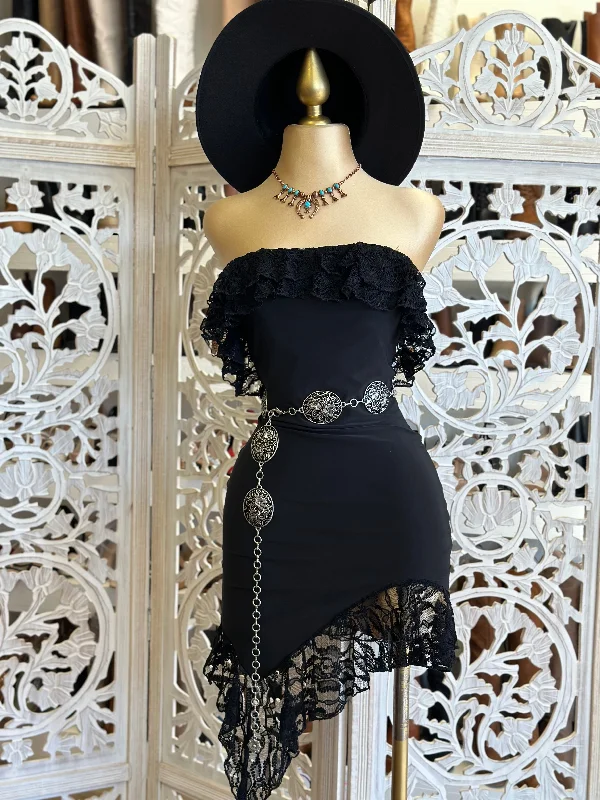 Pleated Women Dress with a Timeless and Elegant TexturePleated Women Dress with a Timeless and Elegant TextureBlack Lace Ruffle Off Shoulder Dress- Stretchy Pleated Women Dress with a Timeless and Elegant TexturePleated Women Dress with a Timeless and Elegant TextureBlack Lace Ruffle Off Shoulder Dress- Stretchy