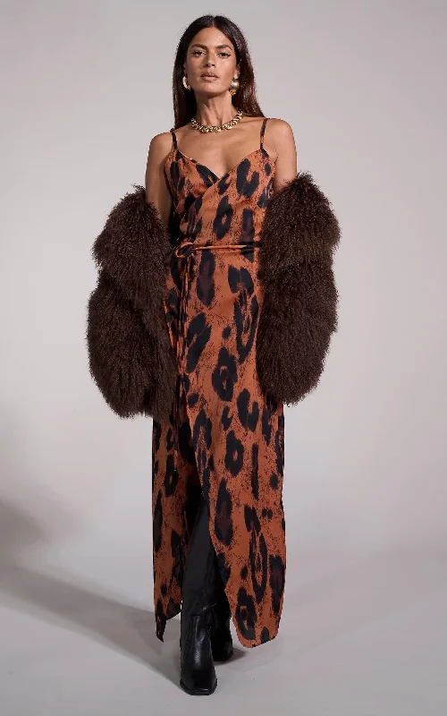 Off - the - Shoulder Women Dress for a Romantic and Feminine LookOff - the - Shoulder Women Dress for a Romantic and Feminine LookMariah Wrap Dress In Chocolate Leopard Off - the - Shoulder Women Dress for a Romantic and Feminine LookOff - the - Shoulder Women Dress for a Romantic and Feminine LookMariah Wrap Dress In Chocolate Leopard