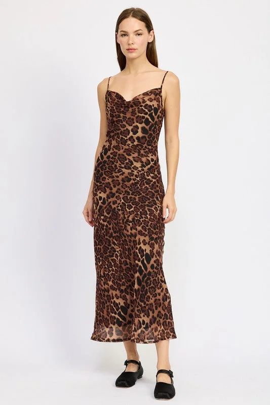 Halter Neck Women Dress to Show Off the Shoulders and NecklineHalter Neck Women Dress to Show Off the Shoulders and NecklineSpaghetti Strap Maxi Dress Halter Neck Women Dress to Show Off the Shoulders and NecklineHalter Neck Women Dress to Show Off the Shoulders and NecklineSpaghetti Strap Maxi Dress
