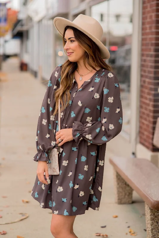 Wrap - Style Women Dress with Adjustable Fit for All Body Types Wrap - Style Women Dress with Adjustable Fit for All Body Types Blossoms Ruffle Long Sleeve Dress