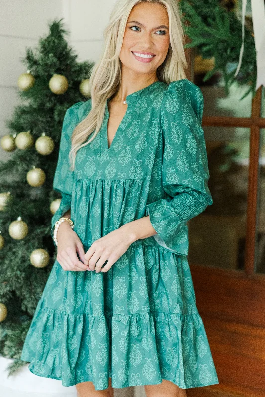 Long - Sleeve Women Dress in Velvet for a Luxurious Winter Look Long - Sleeve Women Dress in Velvet for a Luxurious Winter Look In Your Happy Place Emerald Medallion Print Dress Long - Sleeve Women Dress in Velvet for a Luxurious Winter Look Long - Sleeve Women Dress in Velvet for a Luxurious Winter Look In Your Happy Place Emerald Medallion Print Dress