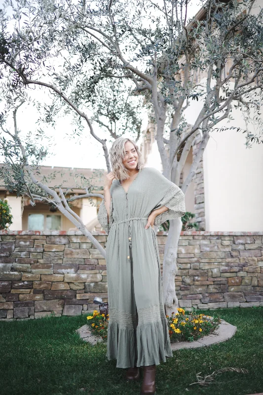 Off - the - Shoulder Women Dress for a Romantic and Feminine Look Off - the - Shoulder Women Dress for a Romantic and Feminine Look Maxi Illusions Jumper Off - the - Shoulder Women Dress for a Romantic and Feminine Look Off - the - Shoulder Women Dress for a Romantic and Feminine Look Maxi Illusions Jumper
