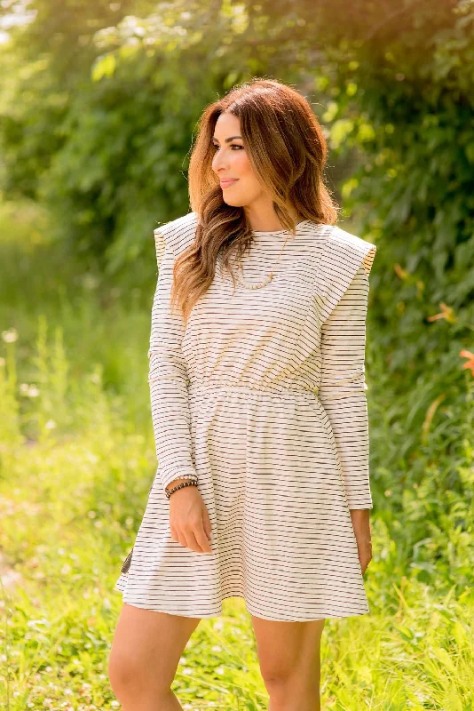 Shift Women Dress with a Simple and Classic Design for Everyday Wear Shift Women Dress with a Simple and Classic Design for Everyday Wear Striped Ruffle Accented Long Sleeve Dress Shift Women Dress with a Simple and Classic Design for Everyday Wear Shift Women Dress with a Simple and Classic Design for Everyday Wear Striped Ruffle Accented Long Sleeve Dress