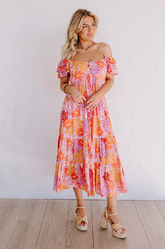 Printed Abstract Women Dress for a Modern and Artistic AppealPrinted Abstract Women Dress for a Modern and Artistic AppealHibiscus Harmony Midi Printed Abstract Women Dress for a Modern and Artistic AppealPrinted Abstract Women Dress for a Modern and Artistic AppealHibiscus Harmony Midi