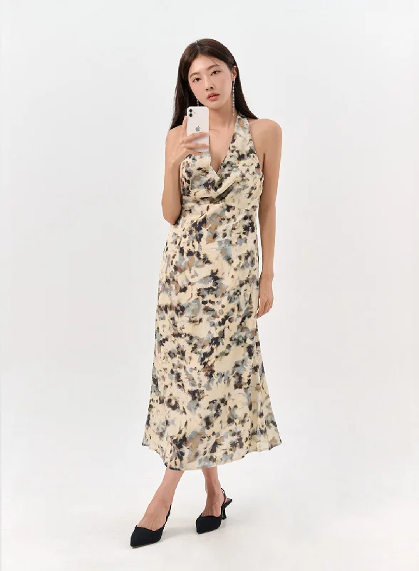 Plus Size Women Dress with a Flattering A - Line Cut for Comfort and StylePlus Size Women Dress with a Flattering A - Line Cut for Comfort and StylePrinted Halter Dress IO310