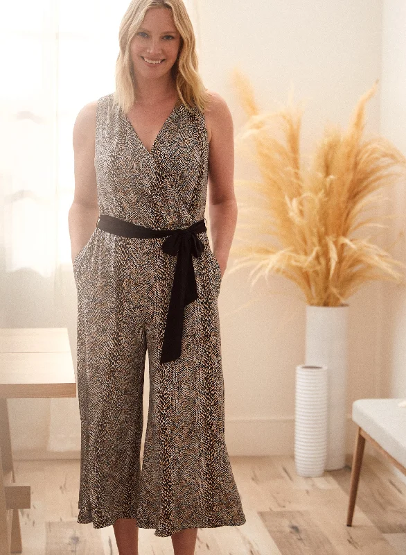 Halter Neck Women Dress to Show Off the Shoulders and NecklineHalter Neck Women Dress to Show Off the Shoulders and NecklineSnake Print Tie Detail Jumpsuit Halter Neck Women Dress to Show Off the Shoulders and NecklineHalter Neck Women Dress to Show Off the Shoulders and NecklineSnake Print Tie Detail Jumpsuit