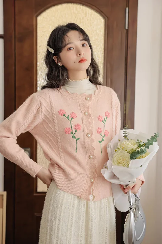 v neck women cardigan to elongate the necklineSweet Floral Embroidered Cardigan (2 Colors) v neck women cardigan to elongate the necklineSweet Floral Embroidered Cardigan (2 Colors)