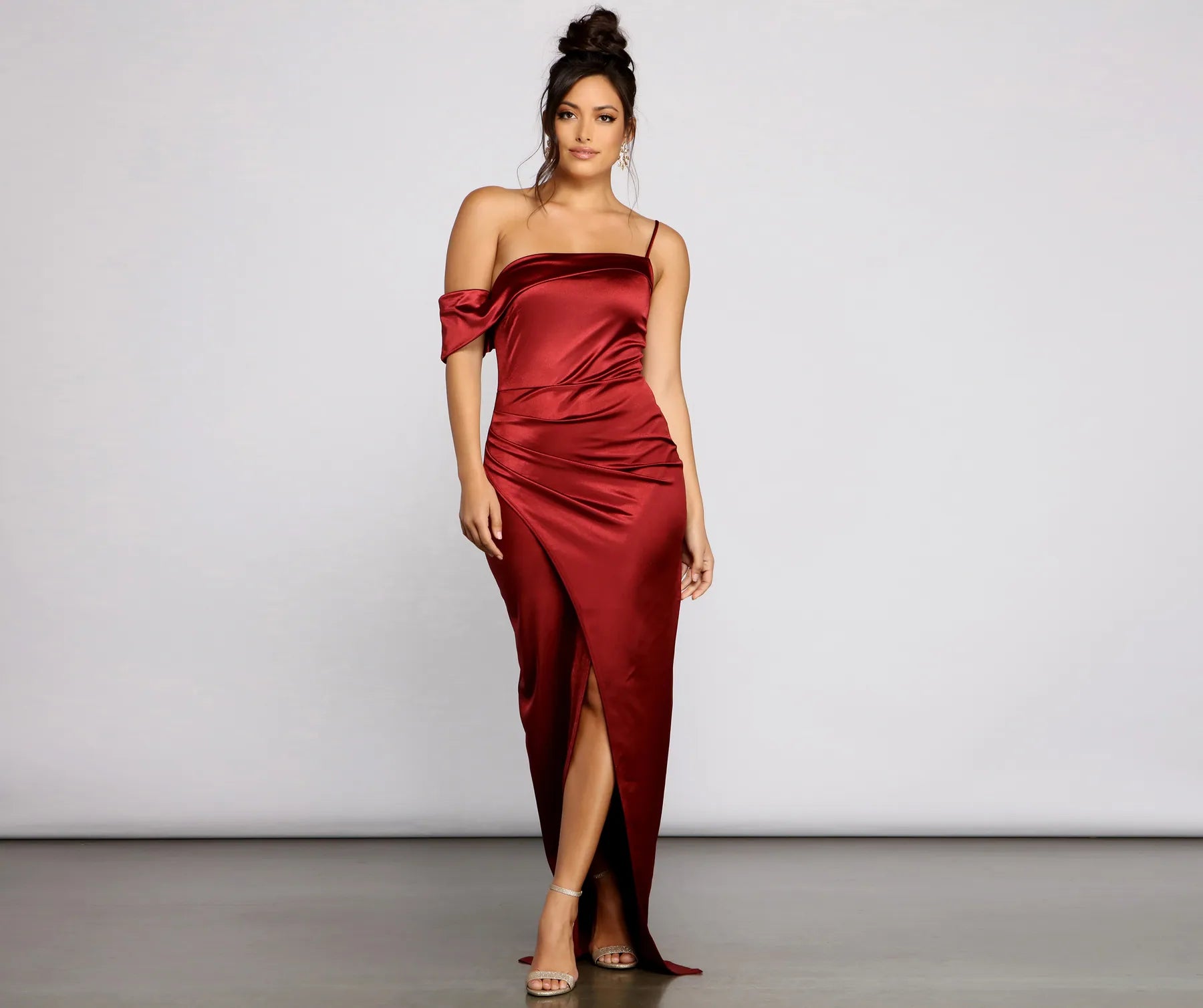 Off - the - Shoulder Women Dress for a Romantic and Feminine LookOff - the - Shoulder Women Dress for a Romantic and Feminine LookCynthia Off-The-Shoulder Satin Formal Dress Off - the - Shoulder Women Dress for a Romantic and Feminine LookOff - the - Shoulder Women Dress for a Romantic and Feminine LookCynthia Off-The-Shoulder Satin Formal Dress