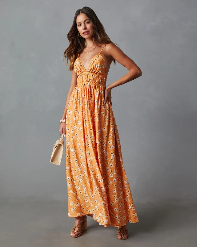 Long - Sleeve Women Dress in Velvet for a Luxurious Winter LookLong - Sleeve Women Dress in Velvet for a Luxurious Winter LookKamila Braided Tie Floral Print Maxi Dress