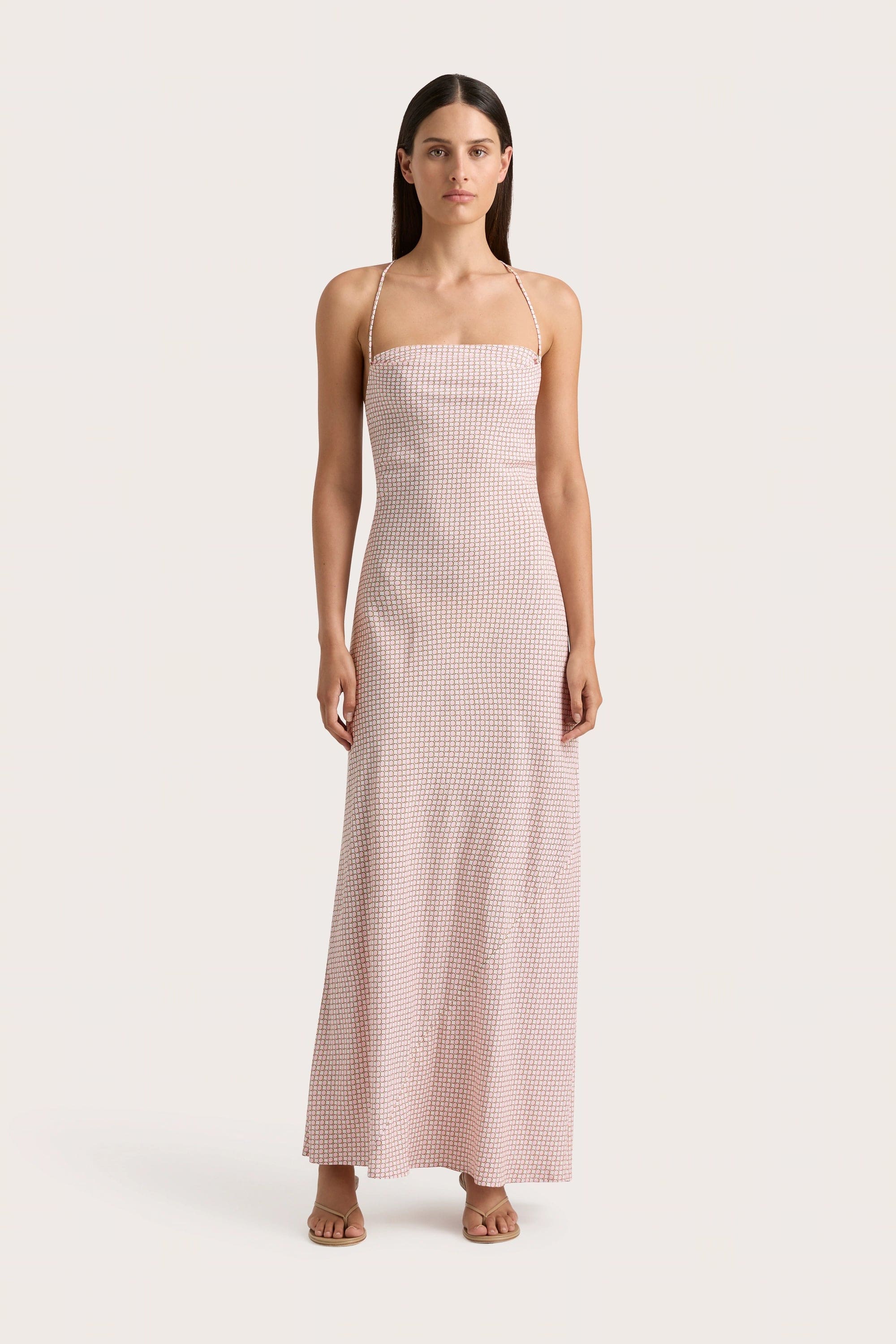 Mini Women Dress with a Short Hem for a Young and Trendy StyleMini Women Dress with a Short Hem for a Young and Trendy StyleLusia Maxi Dress Oliander Blush