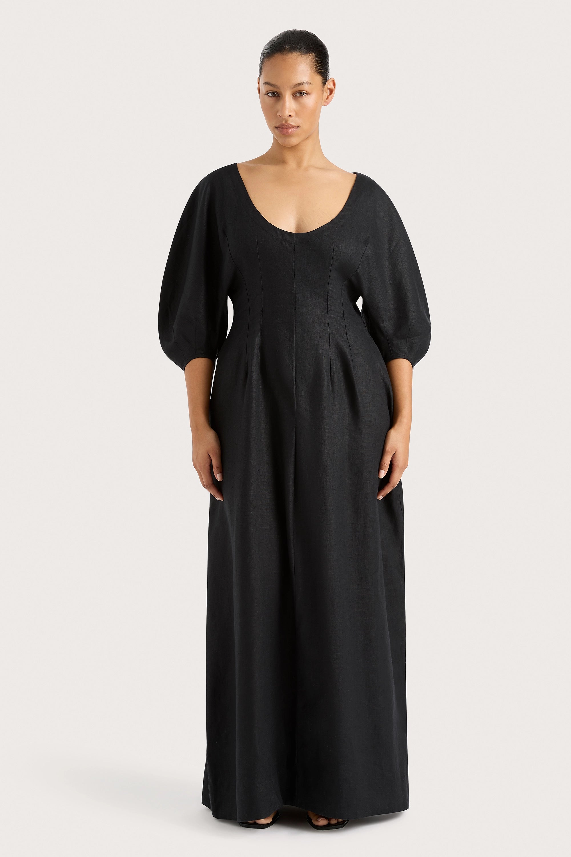 Sleeveless Women Dress in Bright Colors for Summer PartiesSleeveless Women Dress in Bright Colors for Summer PartiesRaynara Maxi Dress Black