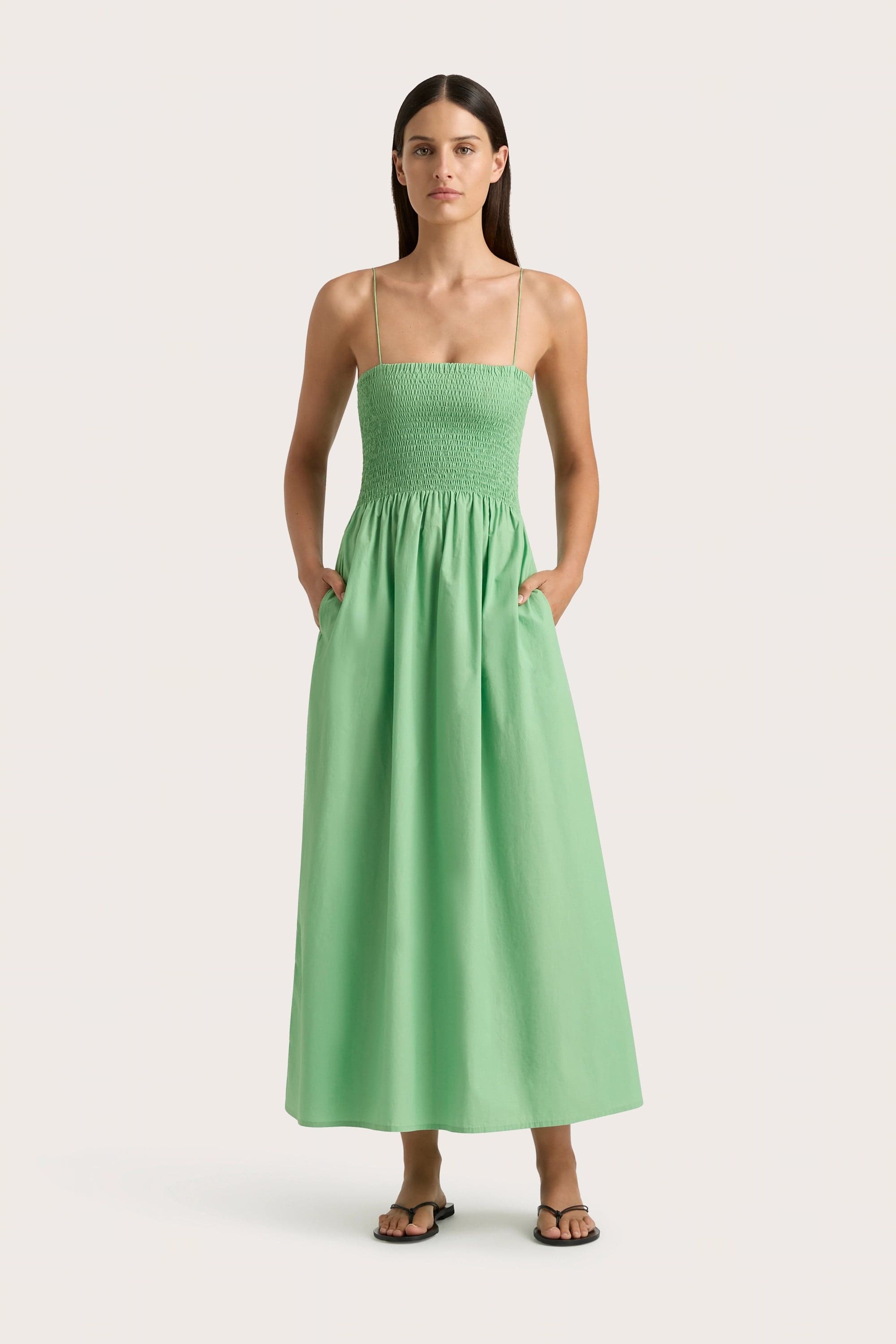 Halter Neck Women Dress to Show Off the Shoulders and NecklineHalter Neck Women Dress to Show Off the Shoulders and NecklineTergu Maxi Dress Apple Halter Neck Women Dress to Show Off the Shoulders and NecklineHalter Neck Women Dress to Show Off the Shoulders and NecklineTergu Maxi Dress Apple
