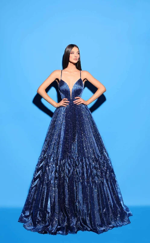 Ball Gown Women Dress with a Full Skirt for a Princess - like LookBall Gown Women Dress with a Full Skirt for a Princess - like LookTarik Ediz 53228 Dress Ball Gown Women Dress with a Full Skirt for a Princess - like LookBall Gown Women Dress with a Full Skirt for a Princess - like LookTarik Ediz 53228 Dress
