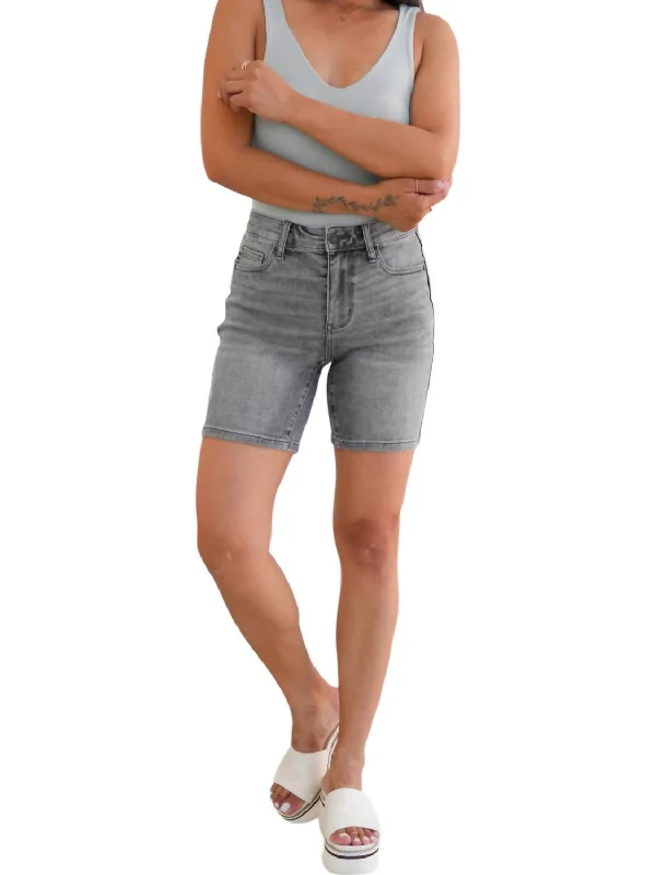 Linen Women Shorts for Breathable Comfort in Hot WeatherLinen Women Shorts for Breathable Comfort in Hot WeatherBermuda Shorts In Grey Linen Women Shorts for Breathable Comfort in Hot WeatherLinen Women Shorts for Breathable Comfort in Hot WeatherBermuda Shorts In Grey