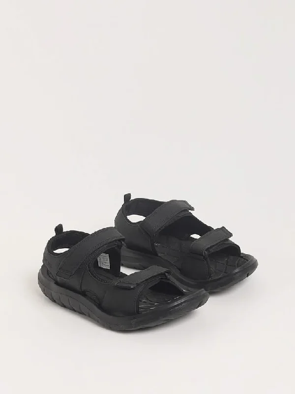 Belted Women Shorts to Enhance the WaistlineBelted Women Shorts to Enhance the WaistlineSOLEPLAY Black Strap-On Sandals Belted Women Shorts to Enhance the WaistlineBelted Women Shorts to Enhance the WaistlineSOLEPLAY Black Strap-On Sandals