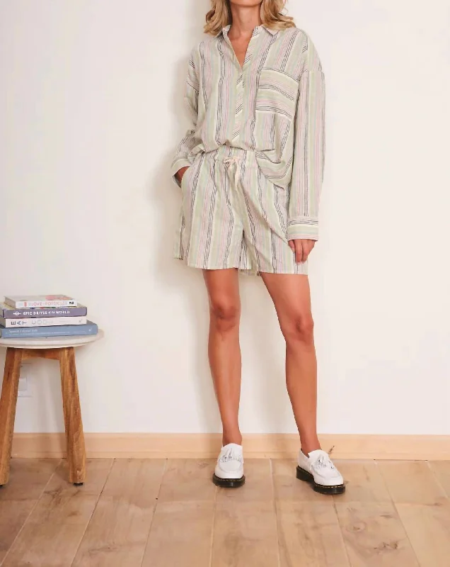 Printed Floral Women Shorts for a Summer - Ready StylePrinted Floral Women Shorts for a Summer - Ready StyleSulmona Shorts In Multi Printed Floral Women Shorts for a Summer - Ready StylePrinted Floral Women Shorts for a Summer - Ready StyleSulmona Shorts In Multi