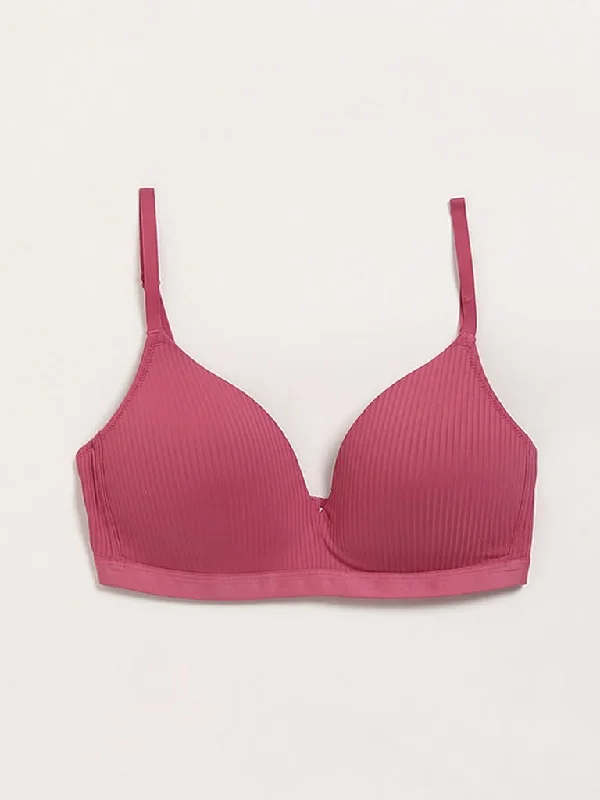 Cuffed Women Shorts for a Laid - Back and Trendy LookCuffed Women Shorts for a Laid - Back and Trendy LookWunderlove Pink Self-Striped Bra Cuffed Women Shorts for a Laid - Back and Trendy LookCuffed Women Shorts for a Laid - Back and Trendy LookWunderlove Pink Self-Striped Bra