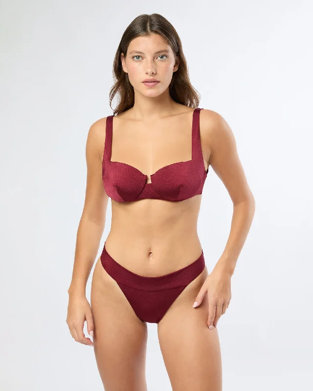 Sports women swimwear for high - intensity water activities like swimming lapsDanica Bikini Top Sports women swimwear for high - intensity water activities like swimming lapsDanica Bikini Top