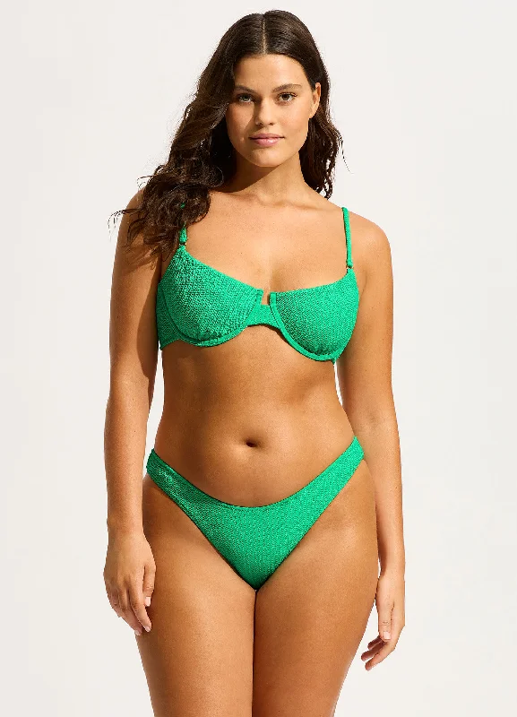 Metallic women swimwear with a shiny finish for a glamorous poolside lookSea Dive High Cut Rio Bikini Bottom - Jade Metallic women swimwear with a shiny finish for a glamorous poolside lookSea Dive High Cut Rio Bikini Bottom - Jade