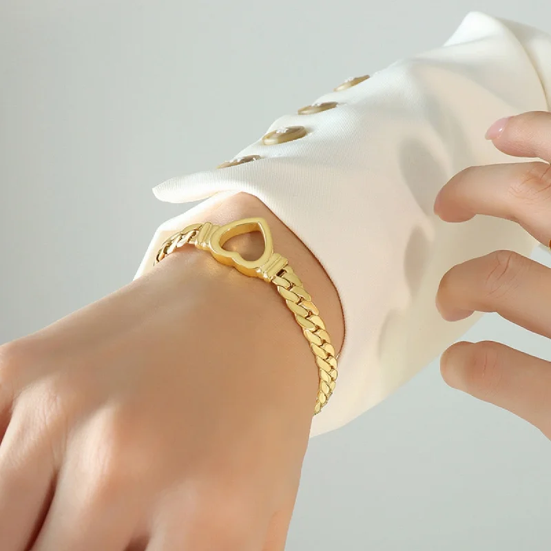 Ruffled Bodysuits with a Playful and Feminine TouchTitanium Steel Cutout Heart Bracelet Ruffled Bodysuits with a Playful and Feminine TouchTitanium Steel Cutout Heart Bracelet
